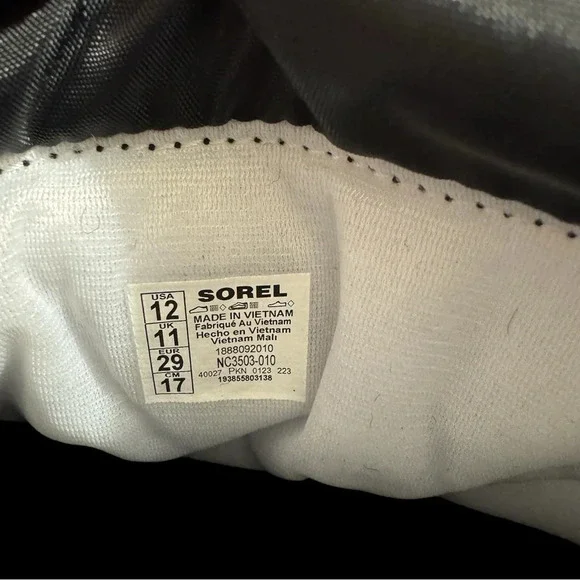 Sorel Flurry Print Waterproof and Warm Printed Boots - Children’s size 12 - Picture 13 of 15